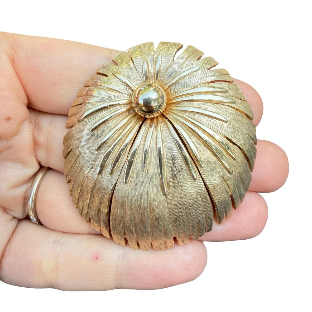Vintage Jewelry Gold Tone Flower Brooch By Kramer Firework Brooch Shell Pin